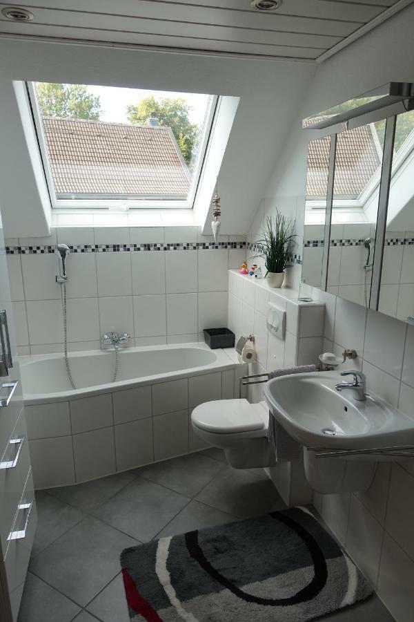 Ferienwohnung Lindlar-Linde Esterno foto