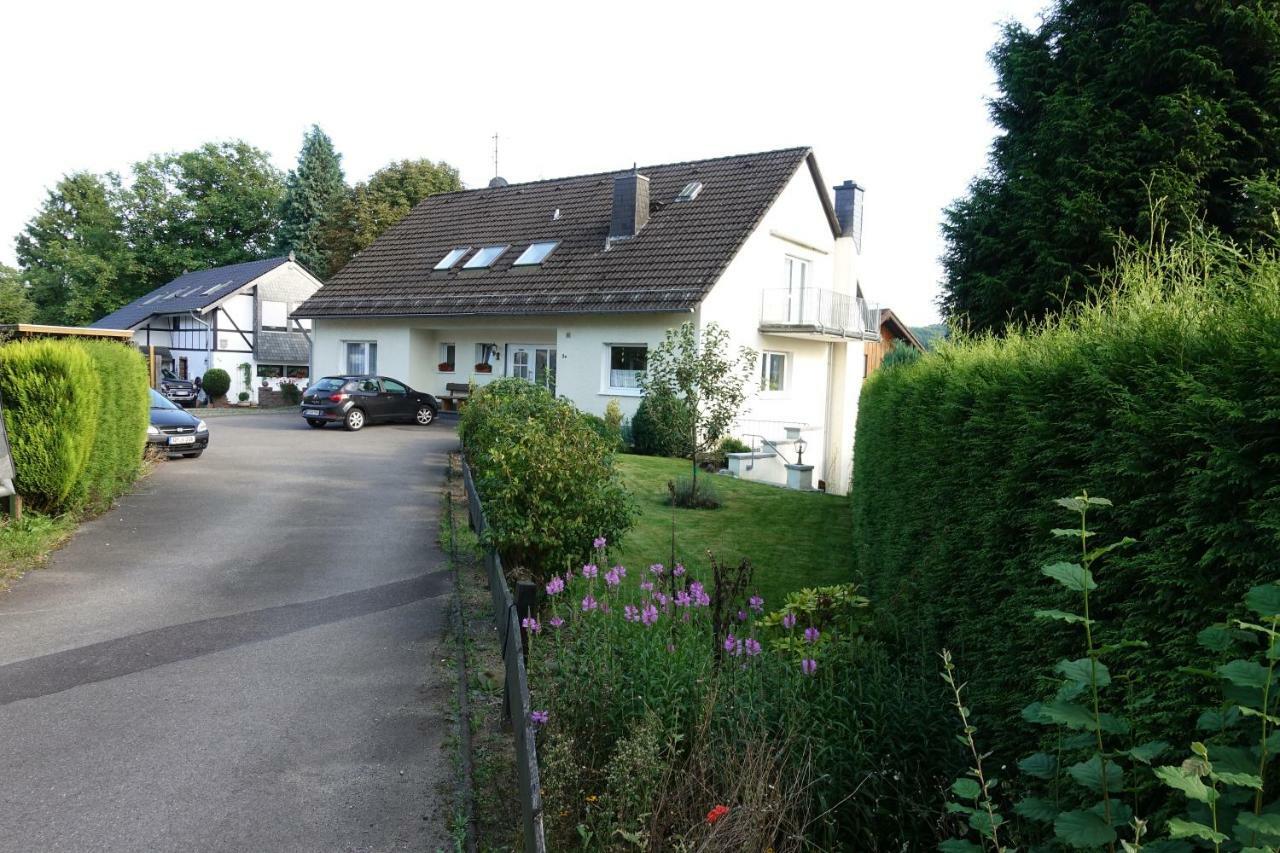 Ferienwohnung Lindlar-Linde Esterno foto